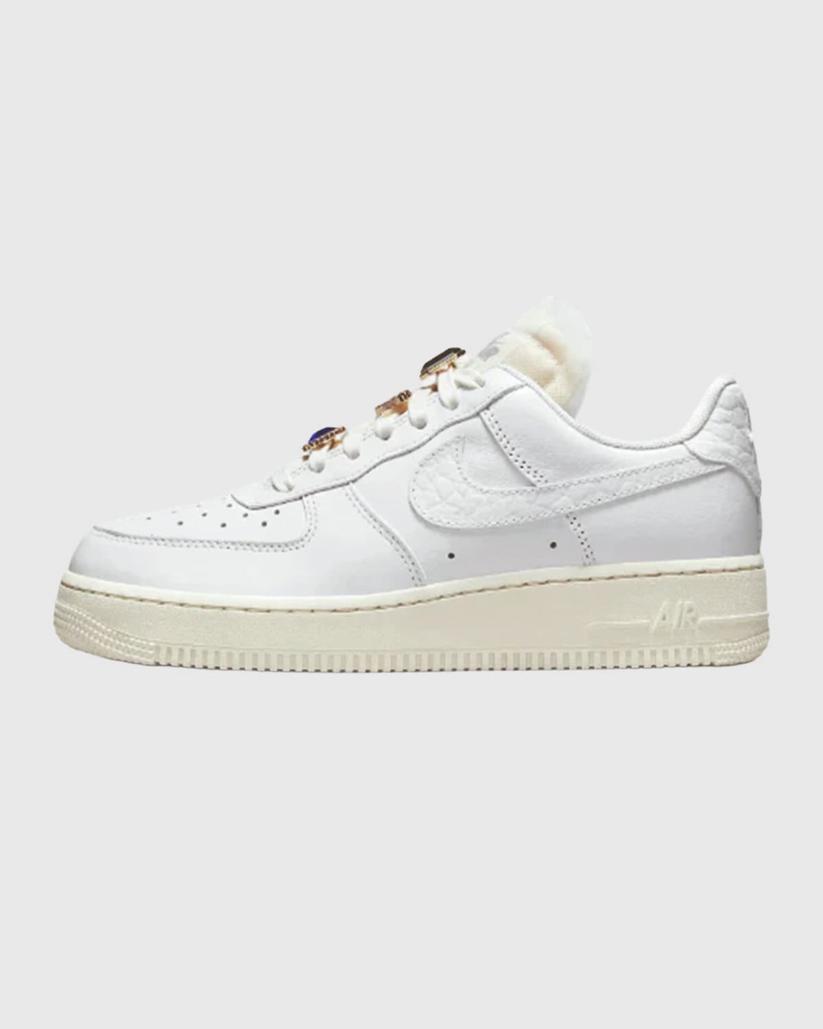 NikeAirForce1LowPremiumBlingWitLinks_1