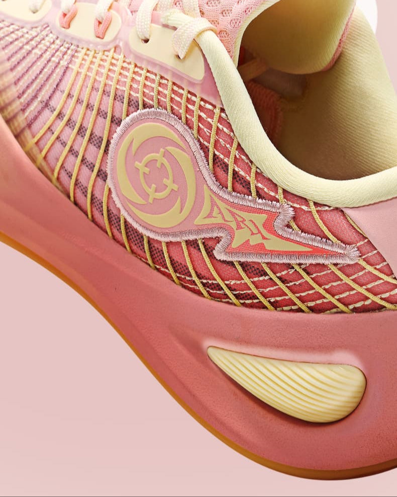 Rigorer_AR1_nbsp_basketbalschoen_Honey_peach_Zijaanzicht_bovenkant