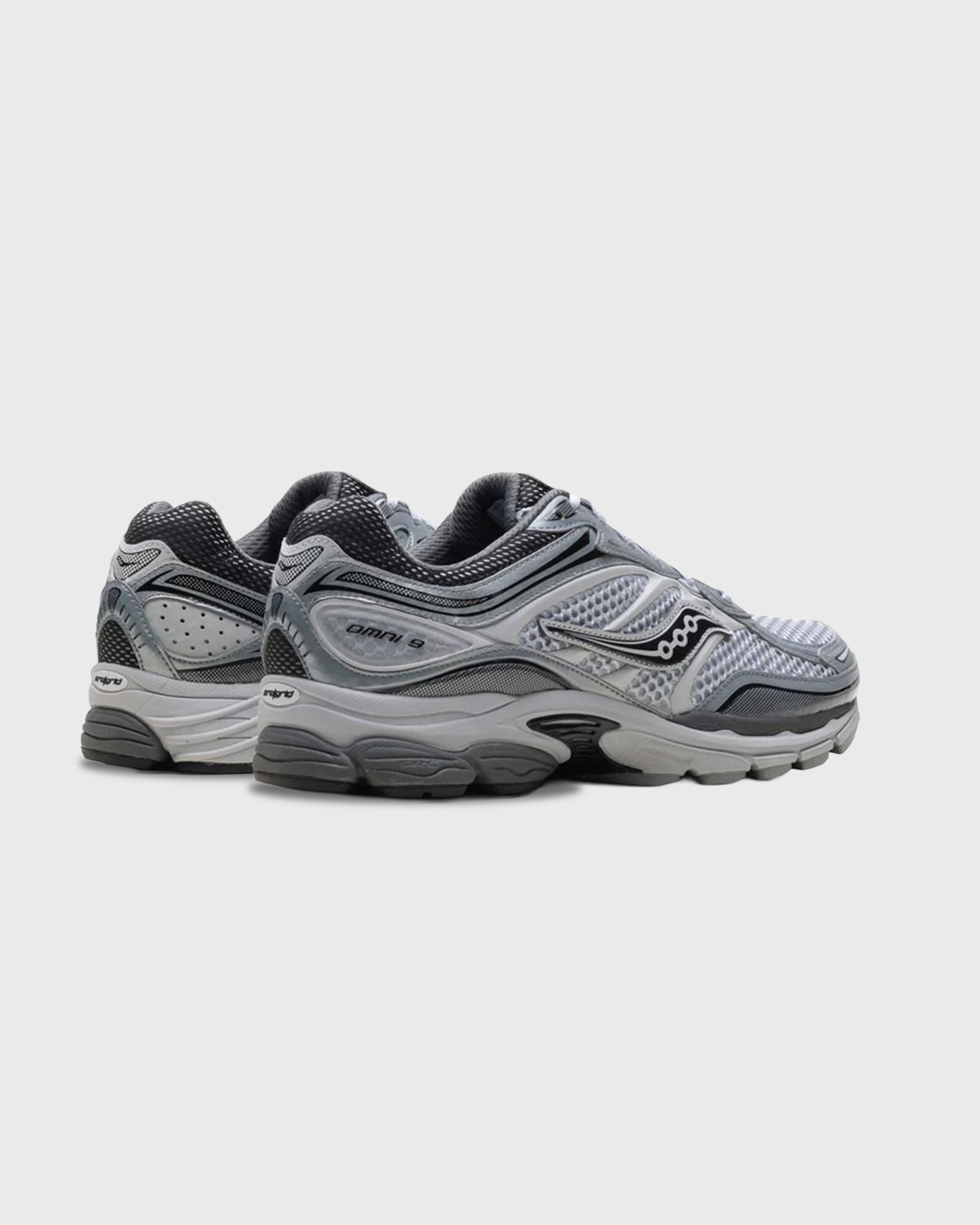 SauconyOmni9MicrochipAA