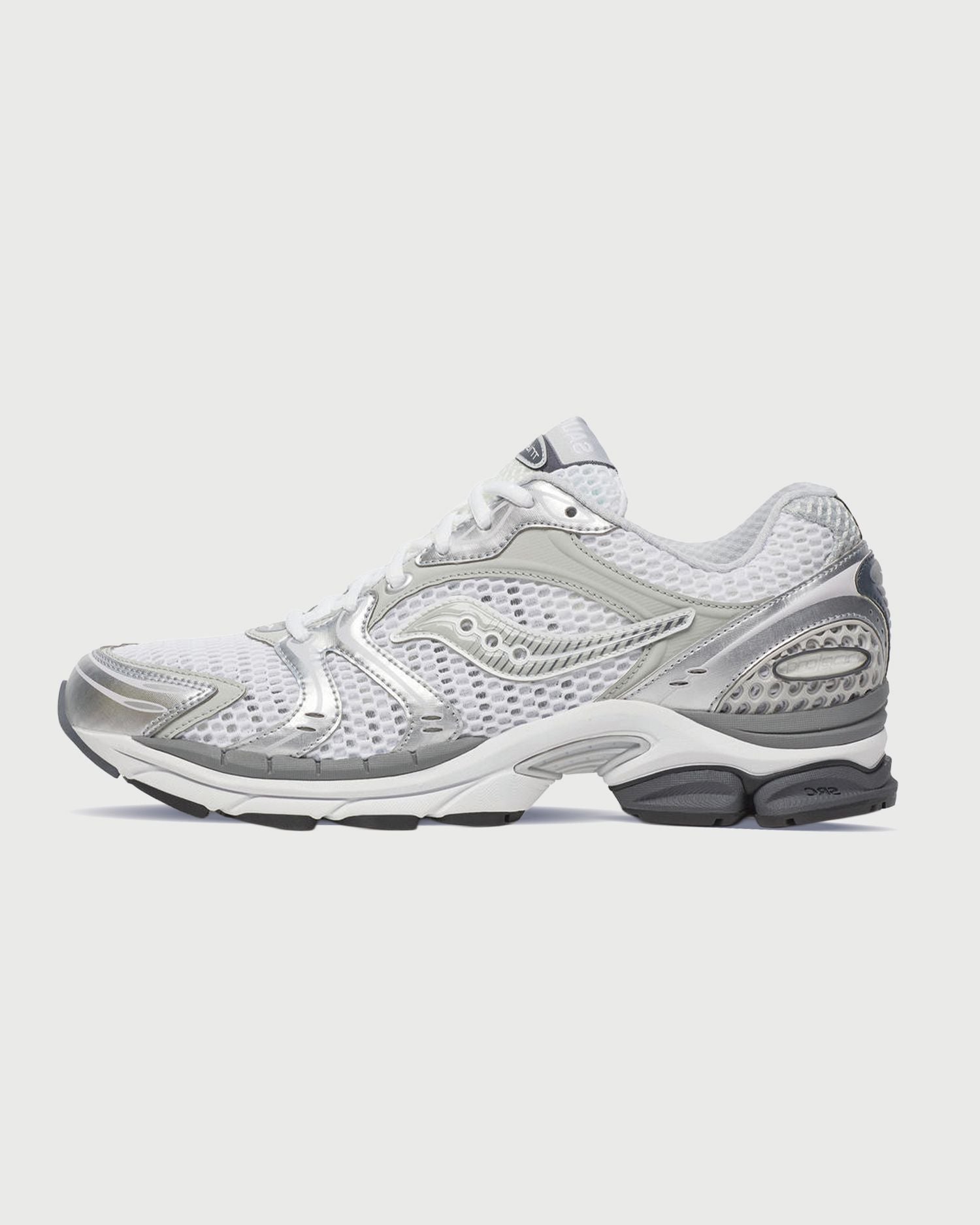 sauconyprogidtriumph4sneakerwitsilverlinks