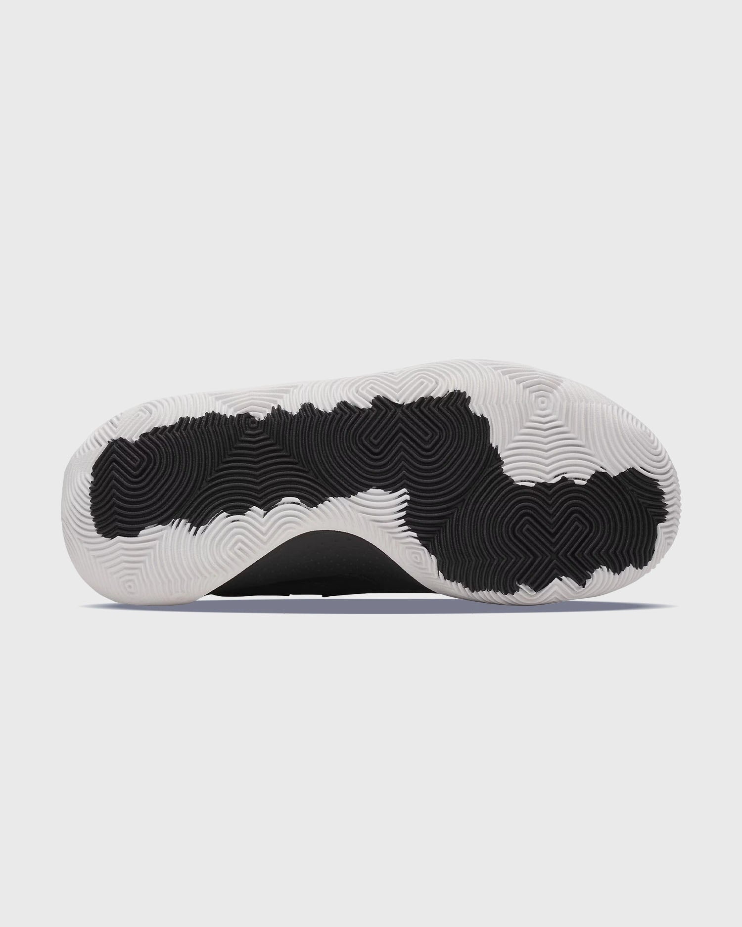 under-armour-jet-25-gs-zwart-6001587-002-zoolaanzicht